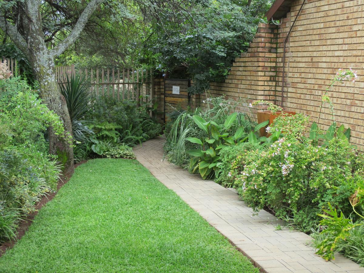 Ukarimu Guest House Klerksdorp Extérieur photo
